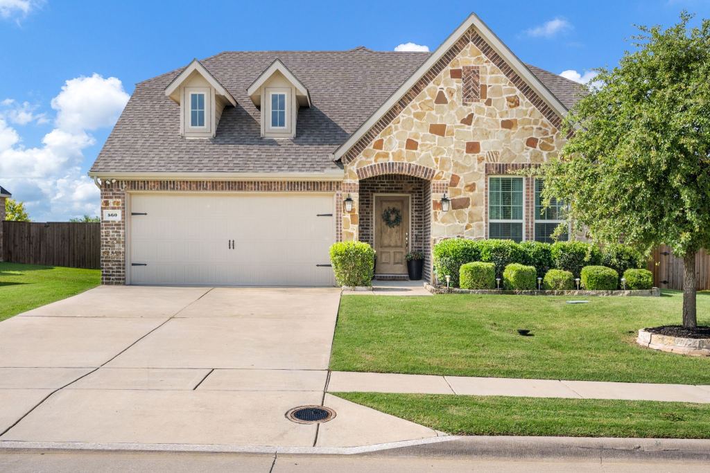 560 Winnetka Drive, Oak Point, TX 75068 — photo 1