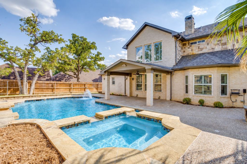 908 Bridle Path, Burleson, TX 76028 — photo 1