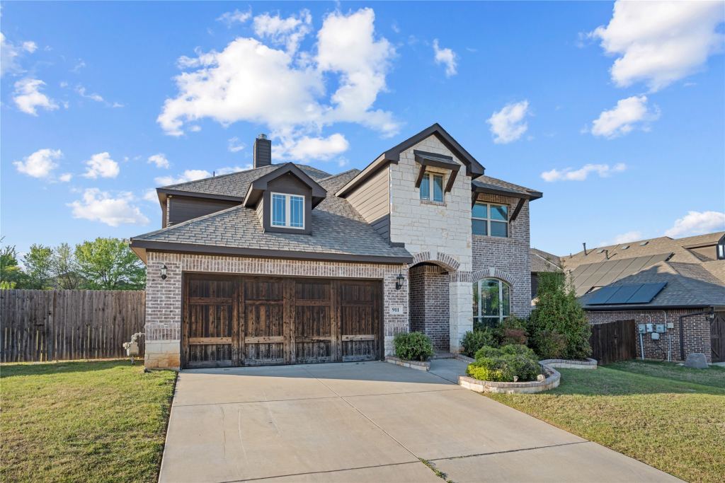 911 Royal Court, Mansfield, TX 76063 — photo 1