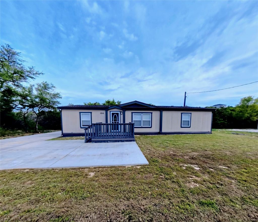 1315 Phoenix Court, Granbury, TX 76048 — photo 1