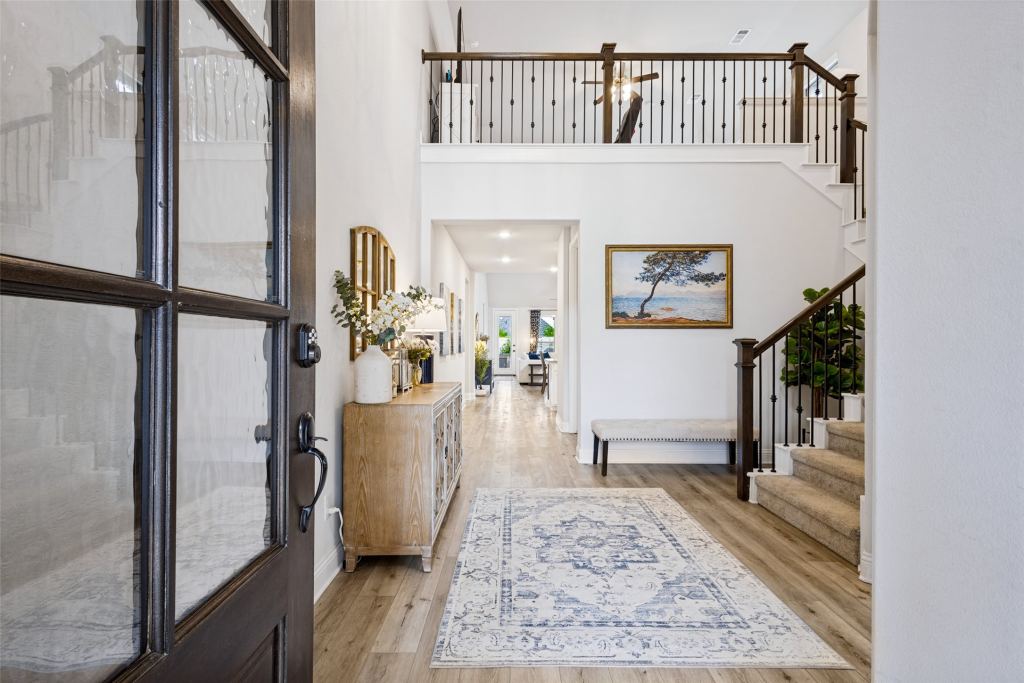 912 Lady Bird Drive
