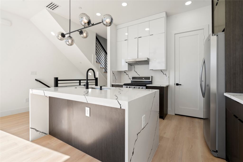 2019 California Drive 204, Dallas, TX 75204 — photo 1