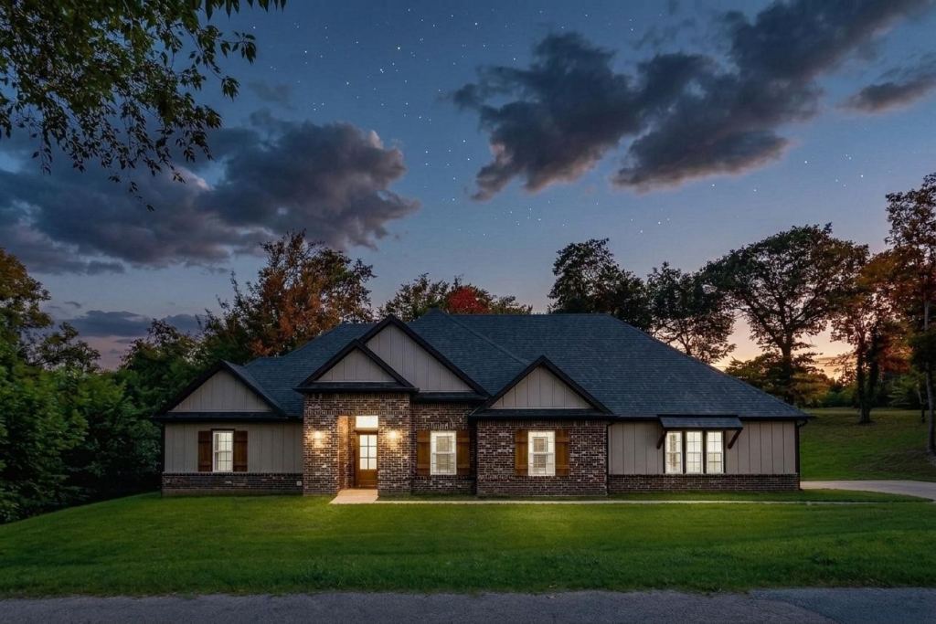 1028 W Day Street, Denison, TX 75020 — photo 1