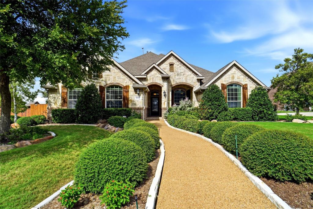 8301 Rock Valley Drive, Rowlett, TX 75089 — photo 1