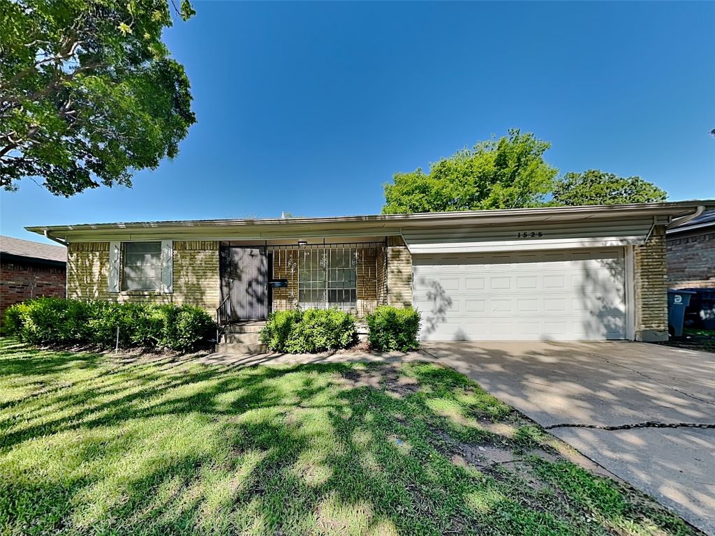 1525 Gardenside Drive, Dallas, TX 75217 — photo 1
