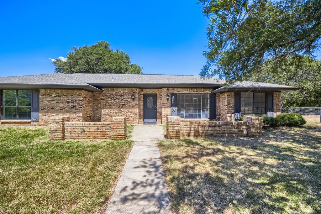 2185 Jana Lane, Burleson, TX 76028 — photo 1