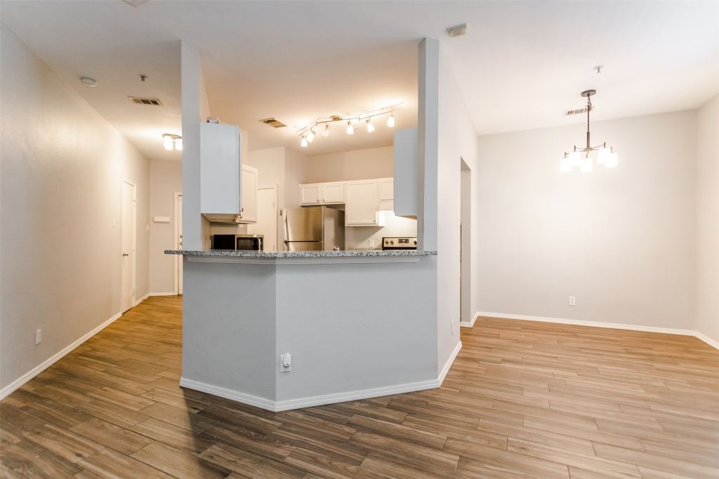 2825 Reagan Street, Dallas, TX 75219 — photo 1