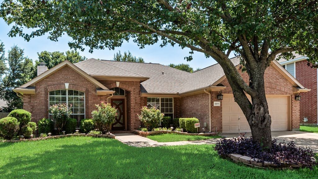 2311 Forest Park Circle, Mansfield, TX 76063 — photo 1
