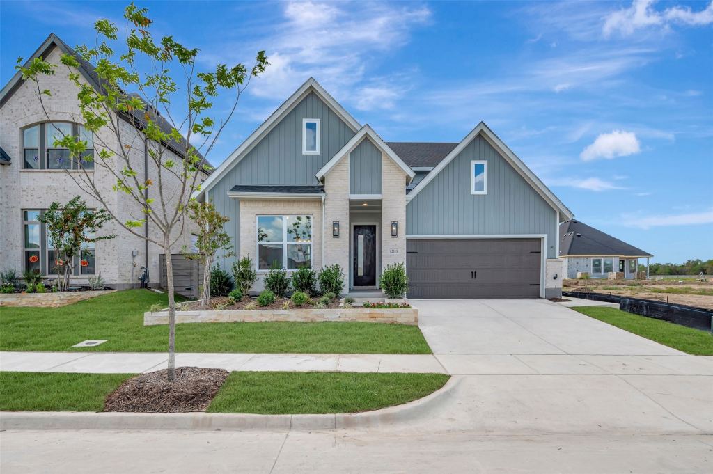 12313 Crape Myrtle Court, Justin, TX 76247 — photo 1