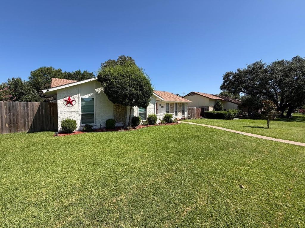 3109 Manchester Drive, Mesquite, TX 75150 — photo 1
