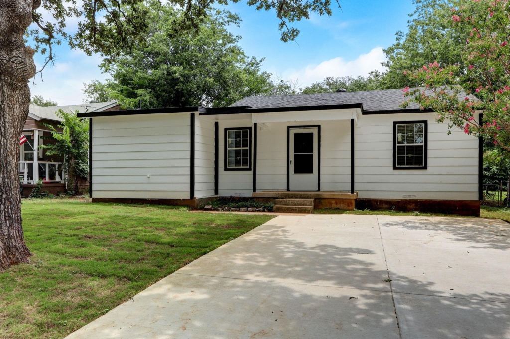 3728 Peach Street, Fort Worth, TX 76040 — photo 1