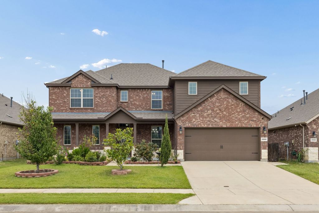 2900 Half Moon Road, Aubrey, TX 76227 — photo 1