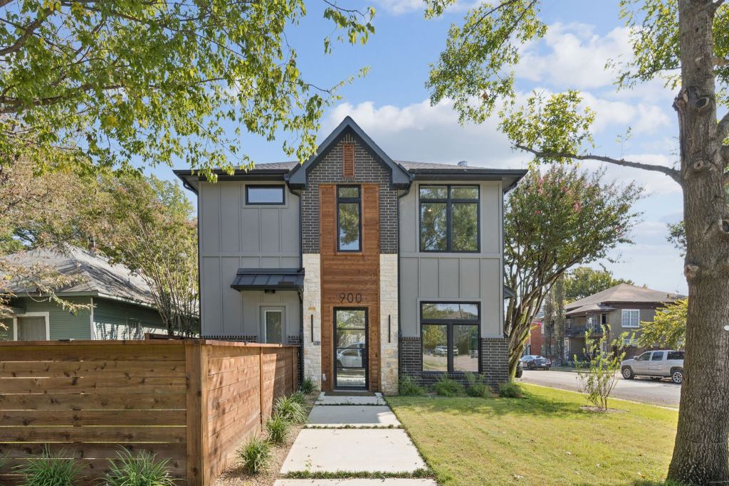 900 Haines Avenue, Dallas, TX 75208 — photo 1
