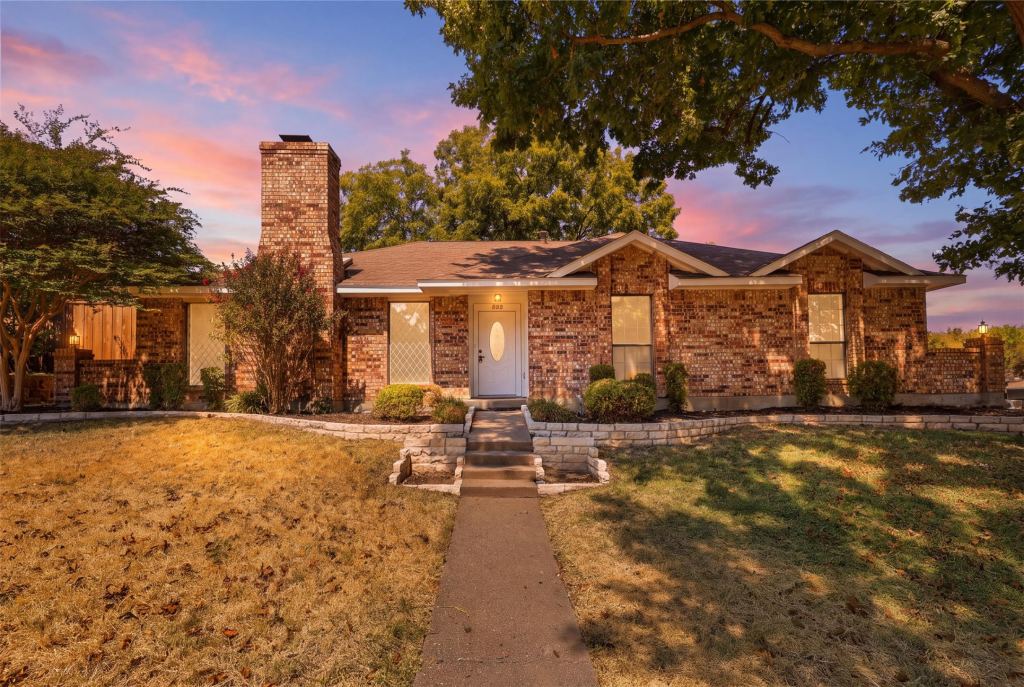 4109 Tracey Trail