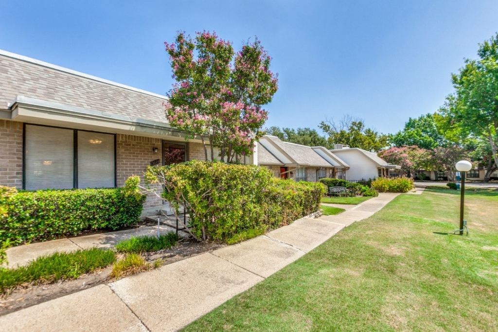 13844 Methuen Green Lane, Dallas, TX 75240 — photo 1