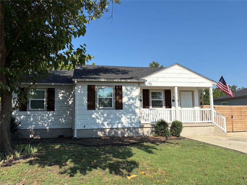 505 19th Street, Grand Prairie, TX 75050 — photo 1