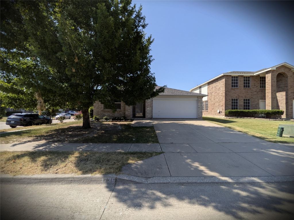 1736 Carolina Ridge Way, Fort Worth, TX 76247 — photo 1