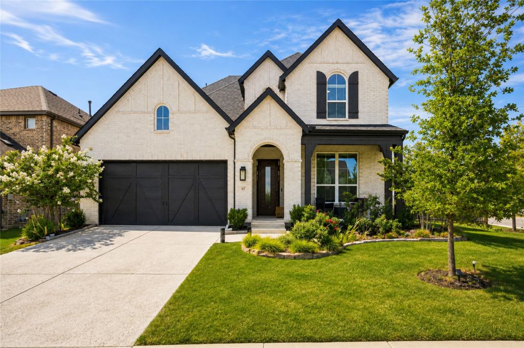 6817 Tadpole Trail