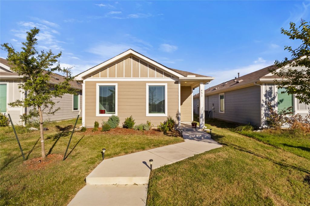 451 Eagle Wind Way, Ferris, TX 75125 — photo 1