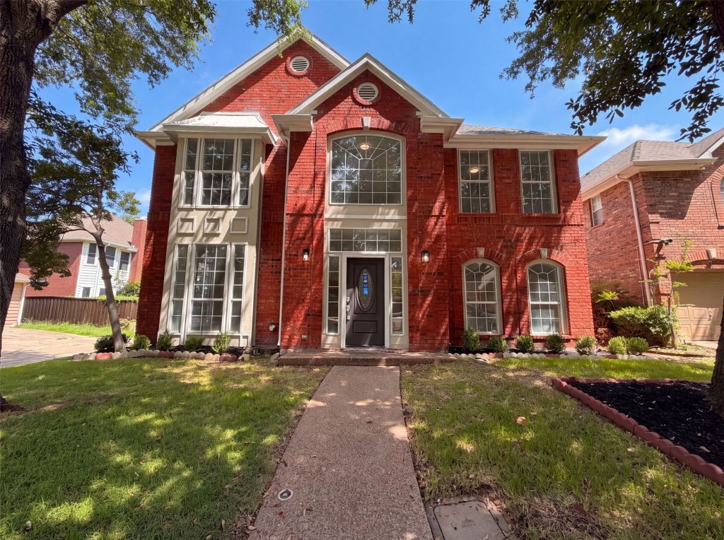 317 Riverwalk Lane, Irving, TX 75063 — photo 1