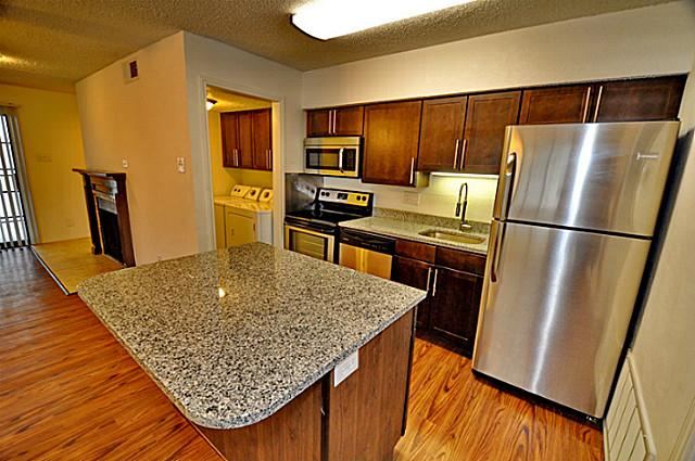 6910 Skillman Street 1013, Dallas, TX 75231 — photo 1