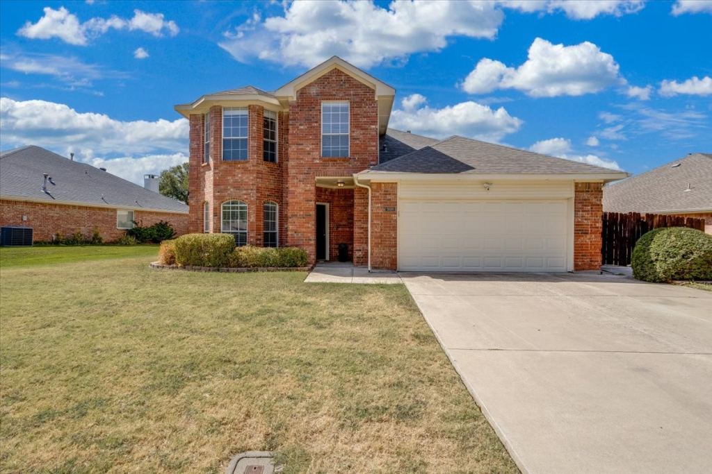 908 Dallas Lane, Lewisville, TX 75067 — photo 1