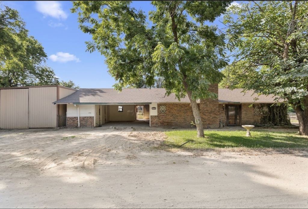 250 Bluegrass, Whitney, TX 76692 — photo 1