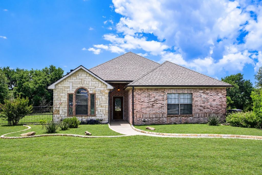 131 Avalon Drive, Princeton, TX 75407 — photo 1