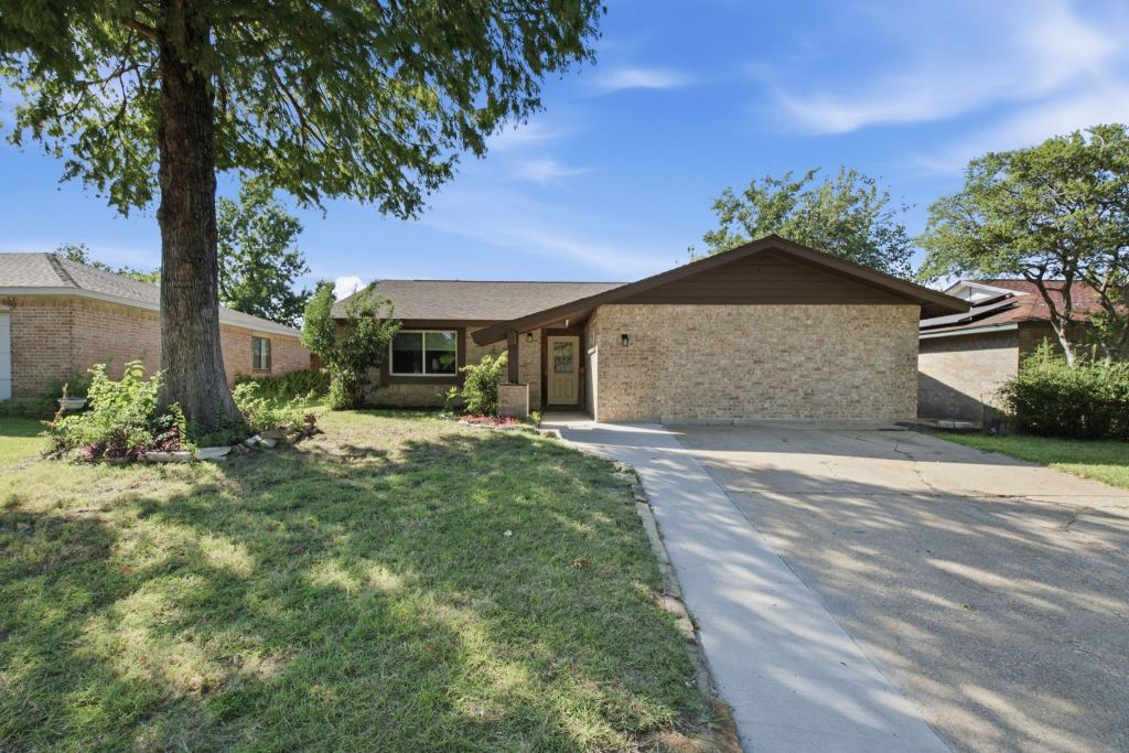 1615 Roundrock Trail, Mesquite, TX 75149 — photo 1
