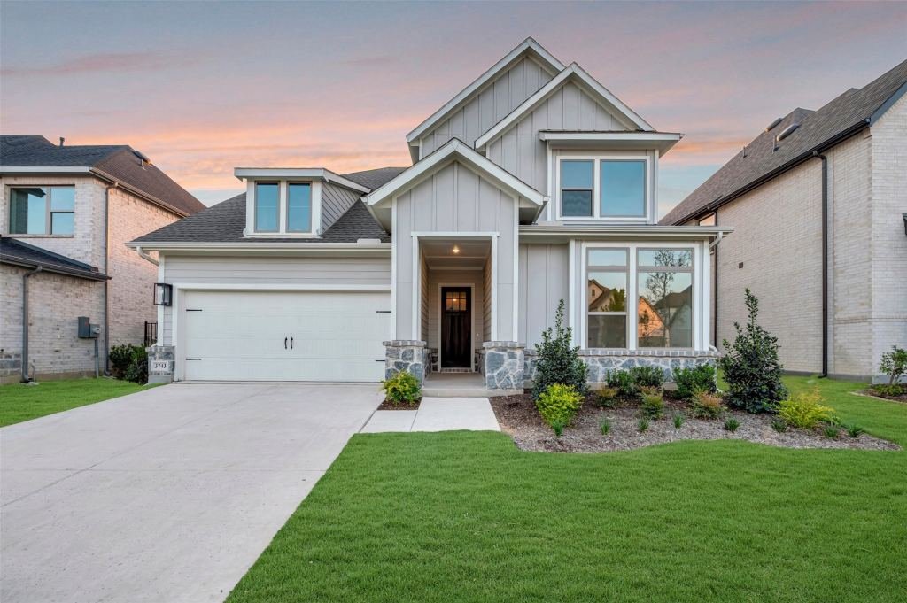 3743 Bermuda Grass Way
