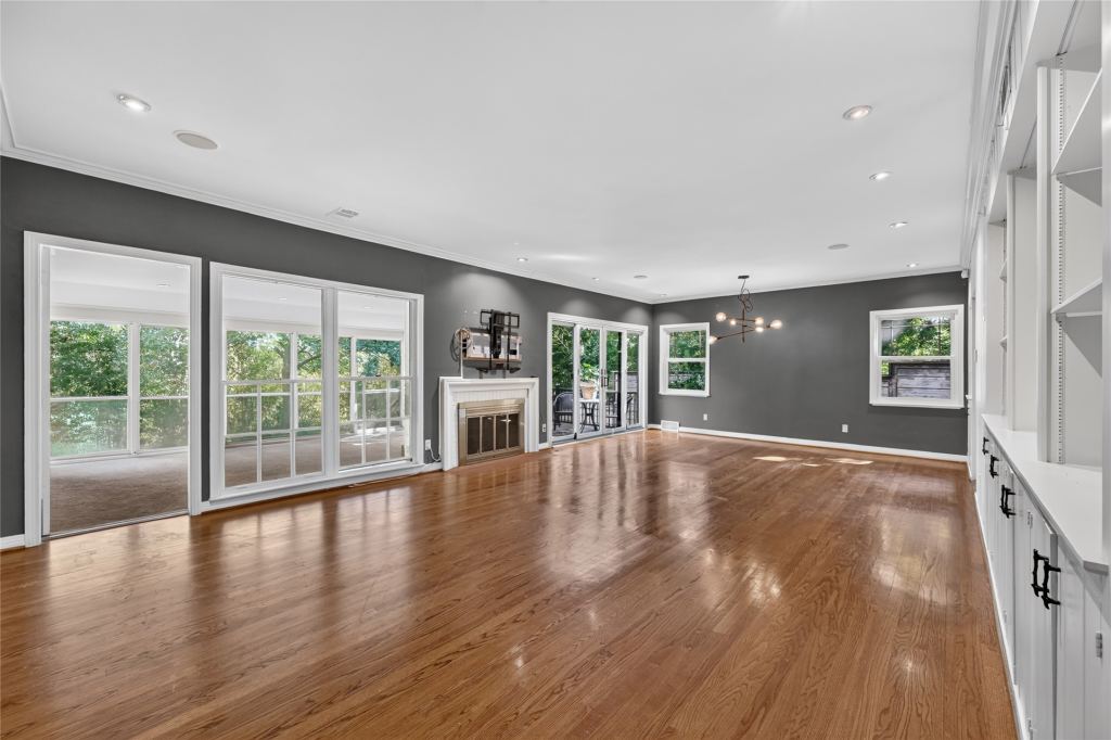 2518 Maple Springs Boulevard, Dallas, TX 75235 — photo 1