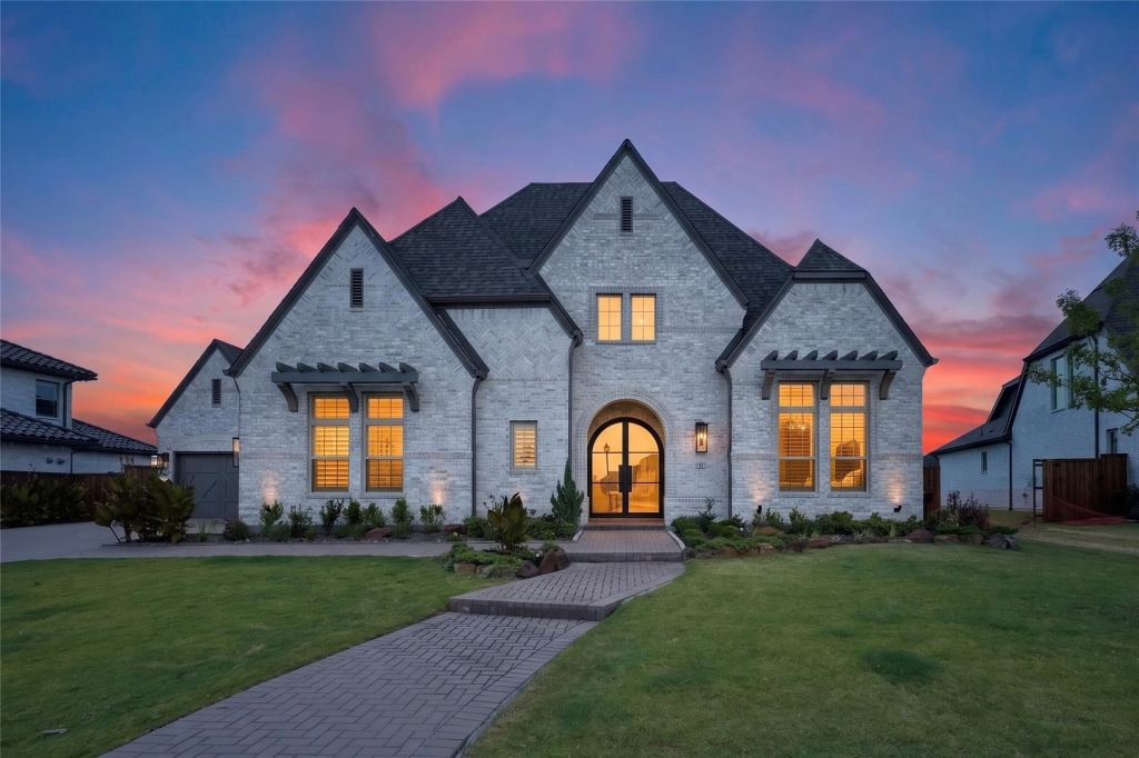321 Pecan Trail, Plano, TX 75078 — photo 1