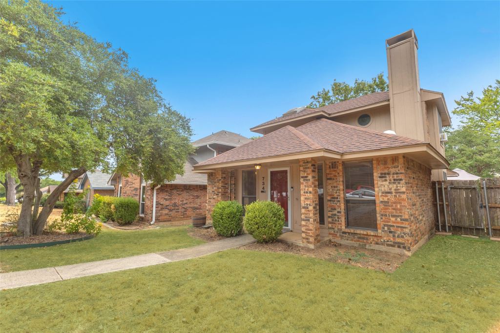 734 Red Oak Drive, Lewisville, TX 75067 — photo 1