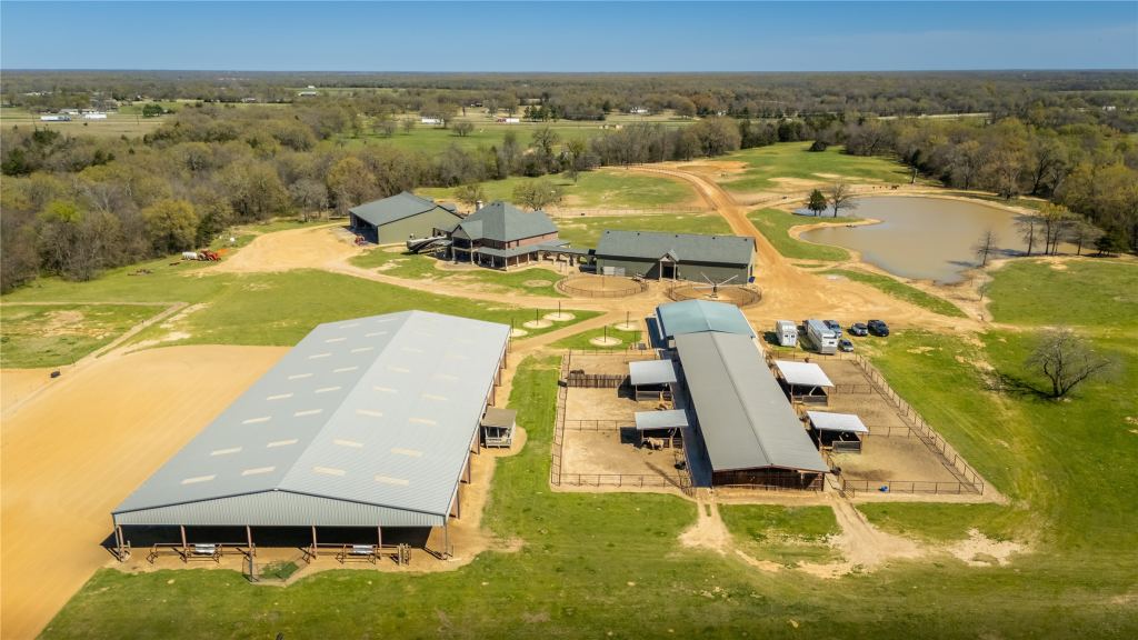 6220 INTERSTATE HIGHWAY 30 E, Sulphur Springs, TX 75482 — photo 1