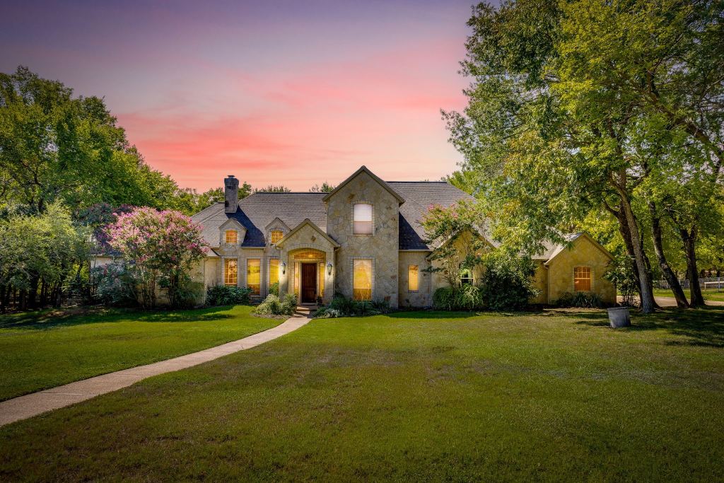 392 Creek Bend Drive, Aledo, TX 76008 — photo 1