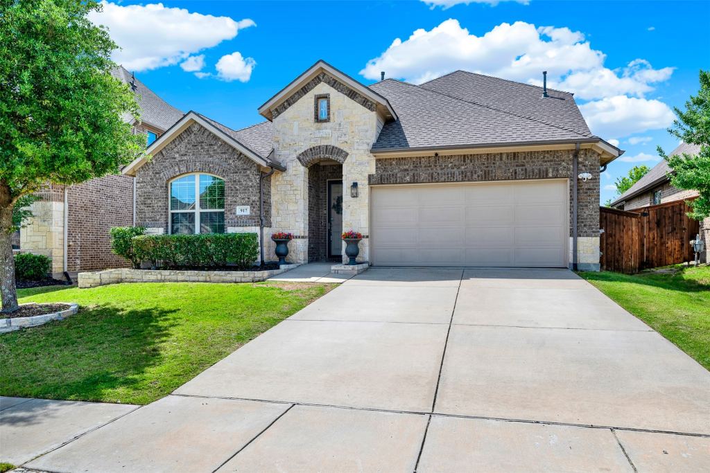 917 Llano Falls Drive, McKinney, TX 75071 — photo 1