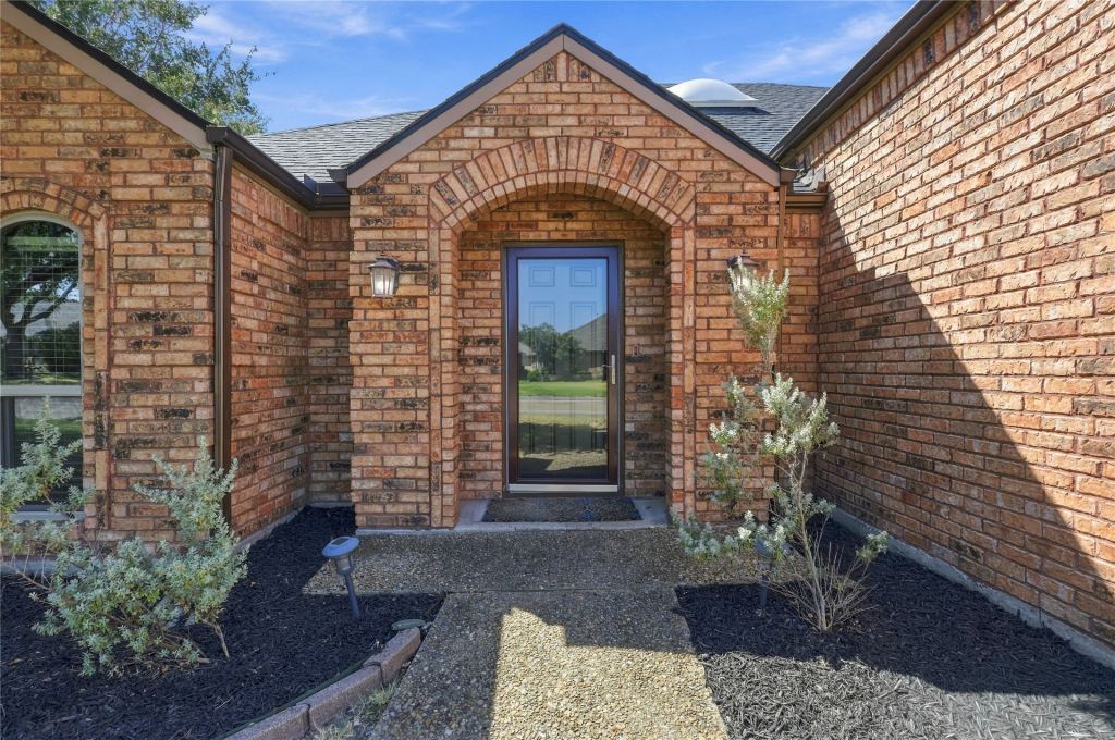 2312 Stone Glen Lane, Carrollton, TX 75007 — photo 1