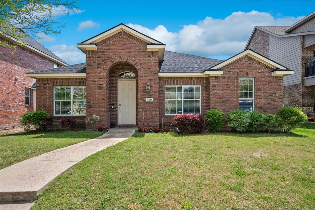 608 Bonham Drive, Lavon, TX 75166 — photo 1