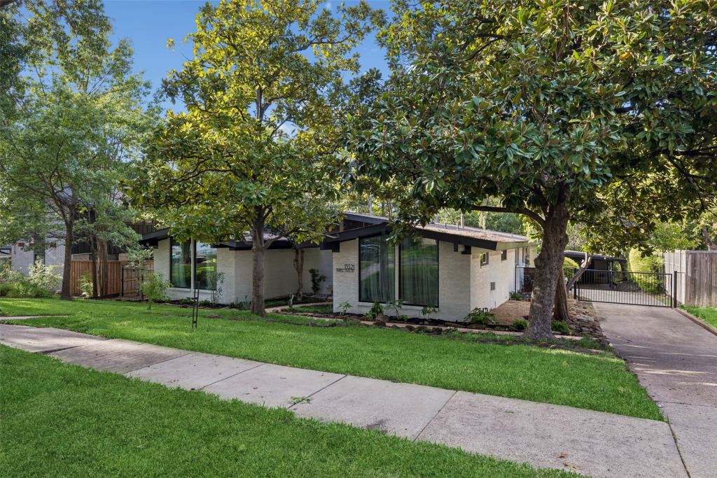 13321 Purple Sage Road