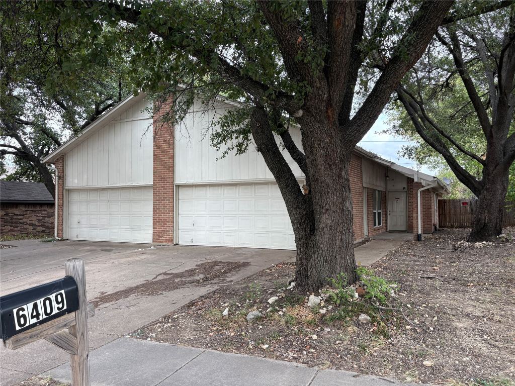 6409 Westcreek Drive, Fort Worth, TX 76133 — photo 1