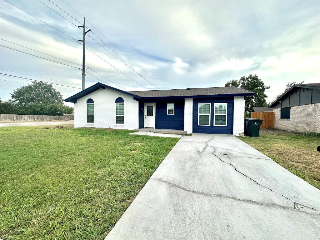 1322 Shorecrest Drive, Garland, TX 75040 — photo 1