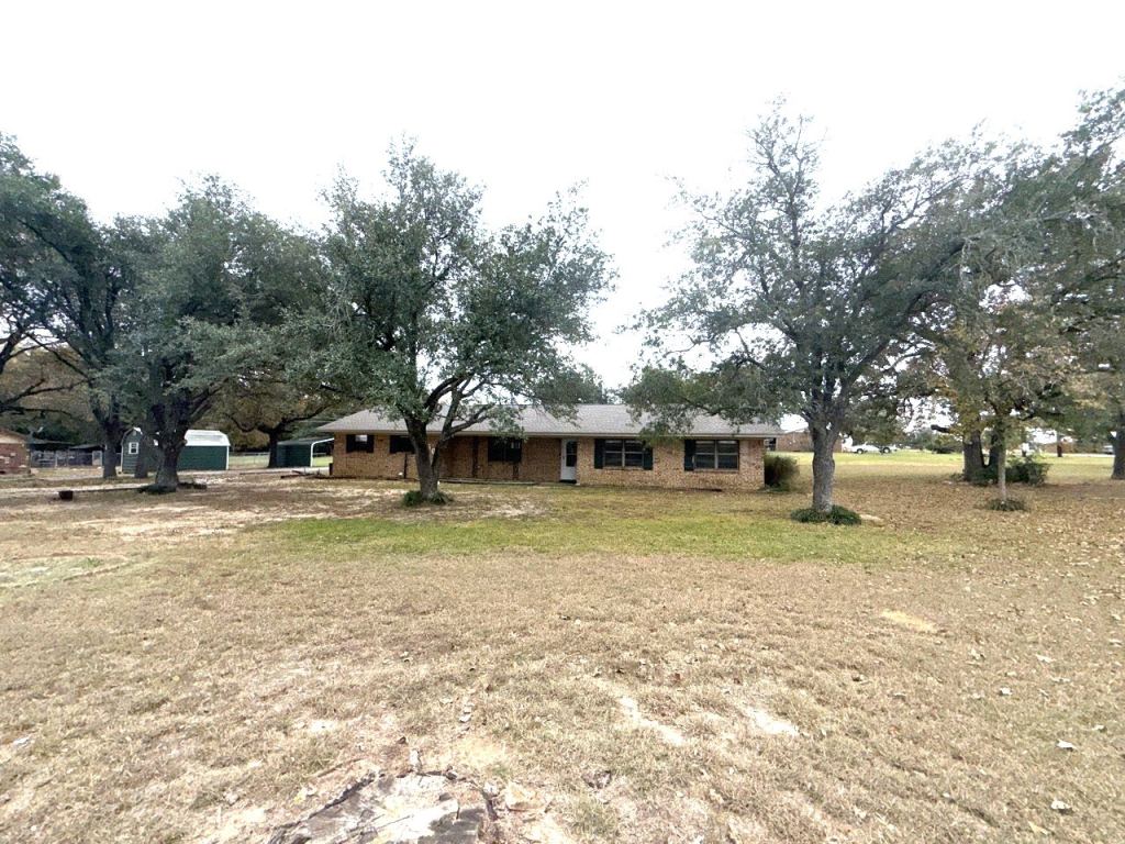150 Lazy Way, Fairfield, TX 75840 — photo 1