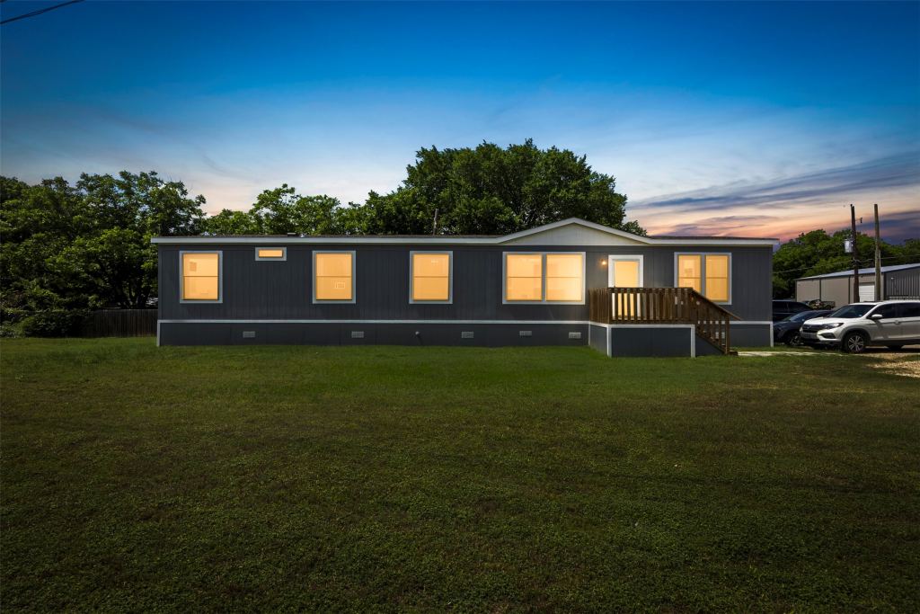 101 Syble Jean Drive, Burleson, TX 76028 — photo 1