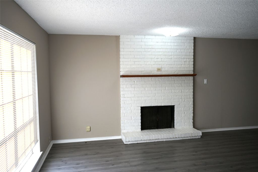 2417 S Graham Drive, Arlington, TX 76013 — photo 1
