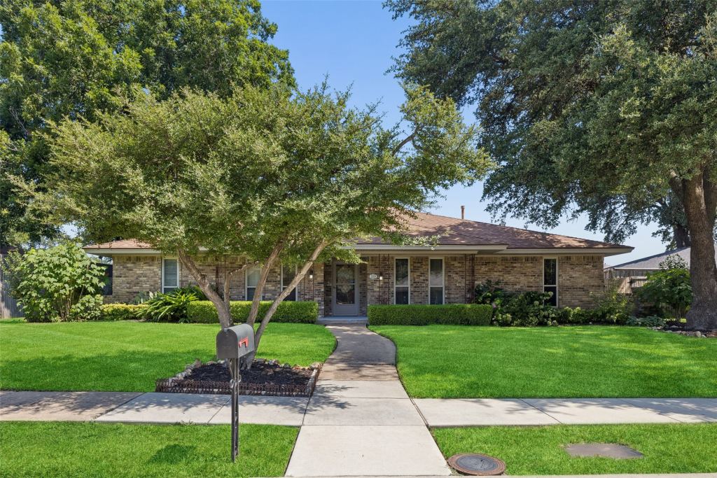 2829 Teakwood Lane, Plano, TX 75075 — photo 1