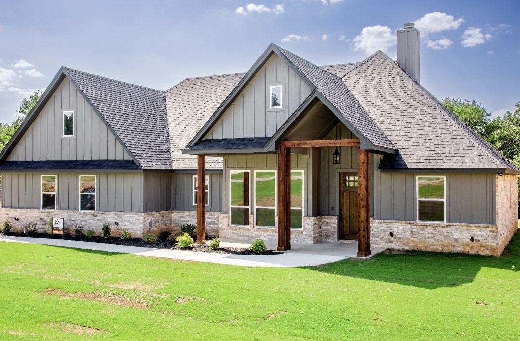 128 Oak Springs Lane, Weatherford, TX 76087 — photo 1