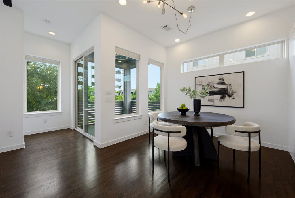 1915 Summit Avenue 1, Dallas, TX 75206 — photo 1