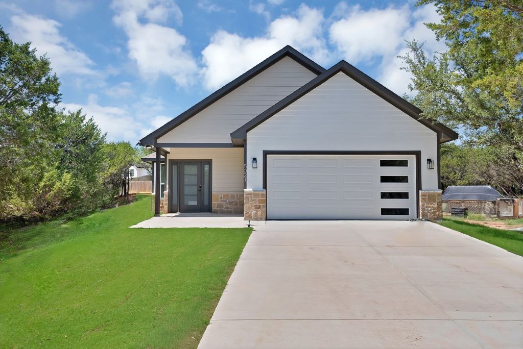 5021 Enchanted Court, Granbury, TX 76048 — photo 1