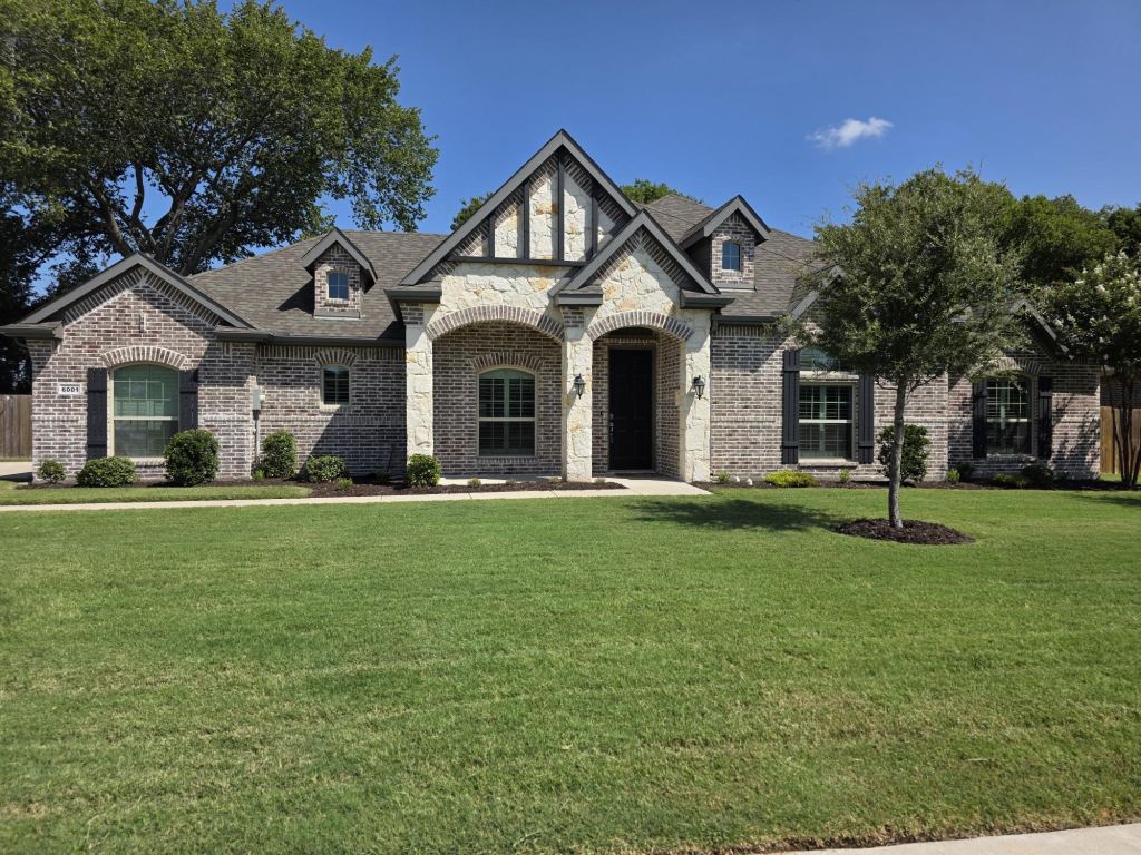 6001 Allison Drive, Midlothian, TX 76065 — photo 1