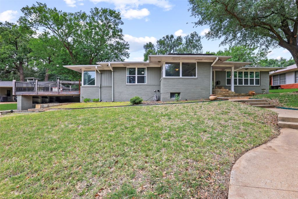 716 Westwood Drive, Sherman, TX 75092 — photo 1